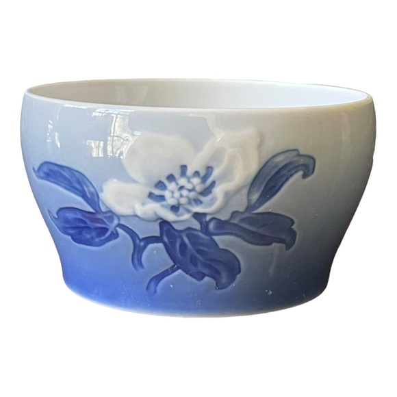 Vintage Bing & Grondahl Creamer and Sugar Set, Made in Denmark - Picture 6 of 16